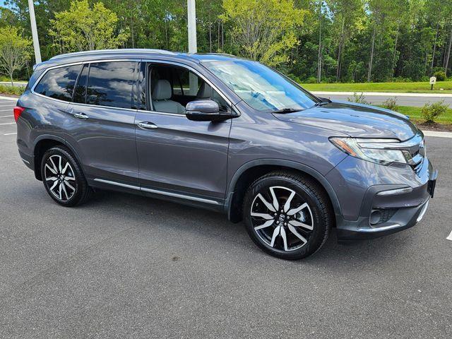 used 2022 Honda Pilot car, priced at $27,500