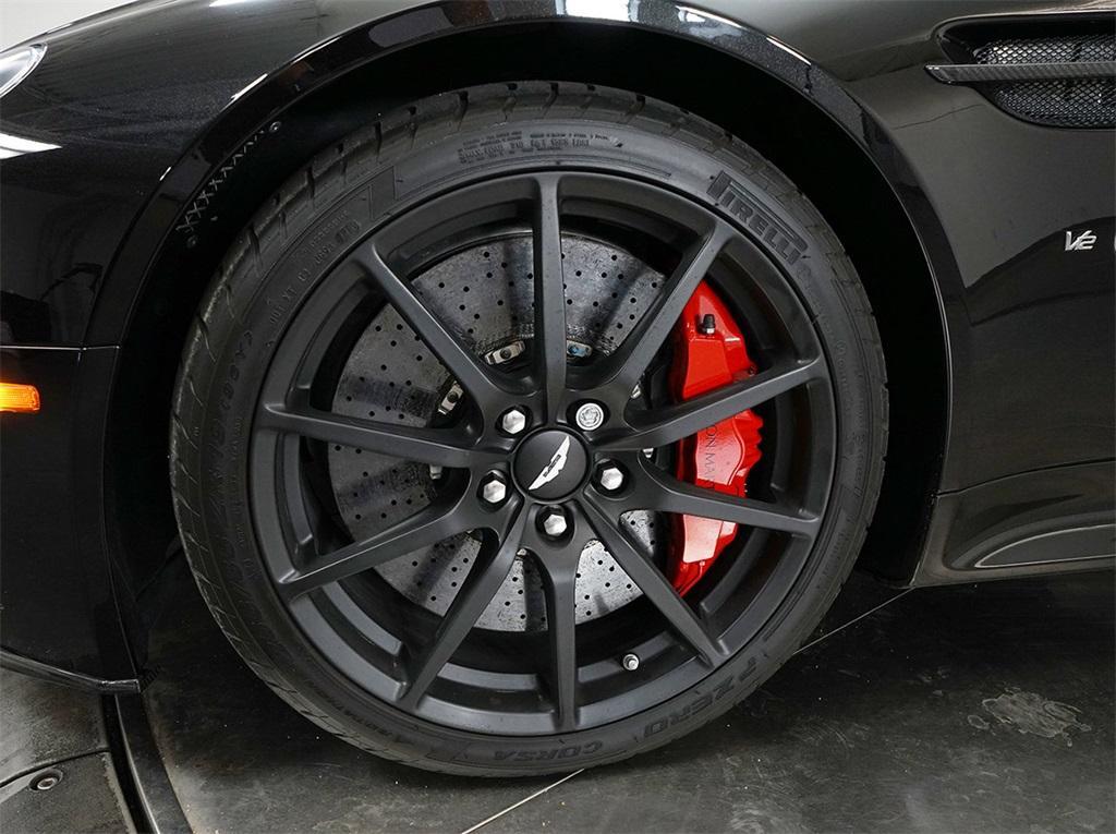 used 2017 Aston Martin V12 Vantage S car