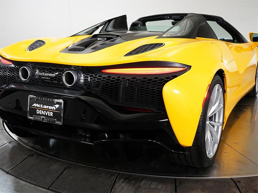 new 2025 McLaren Artura car