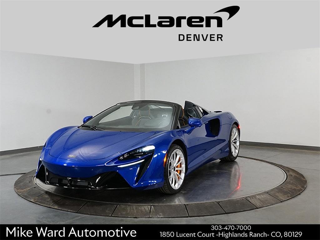 new 2025 McLaren Artura car