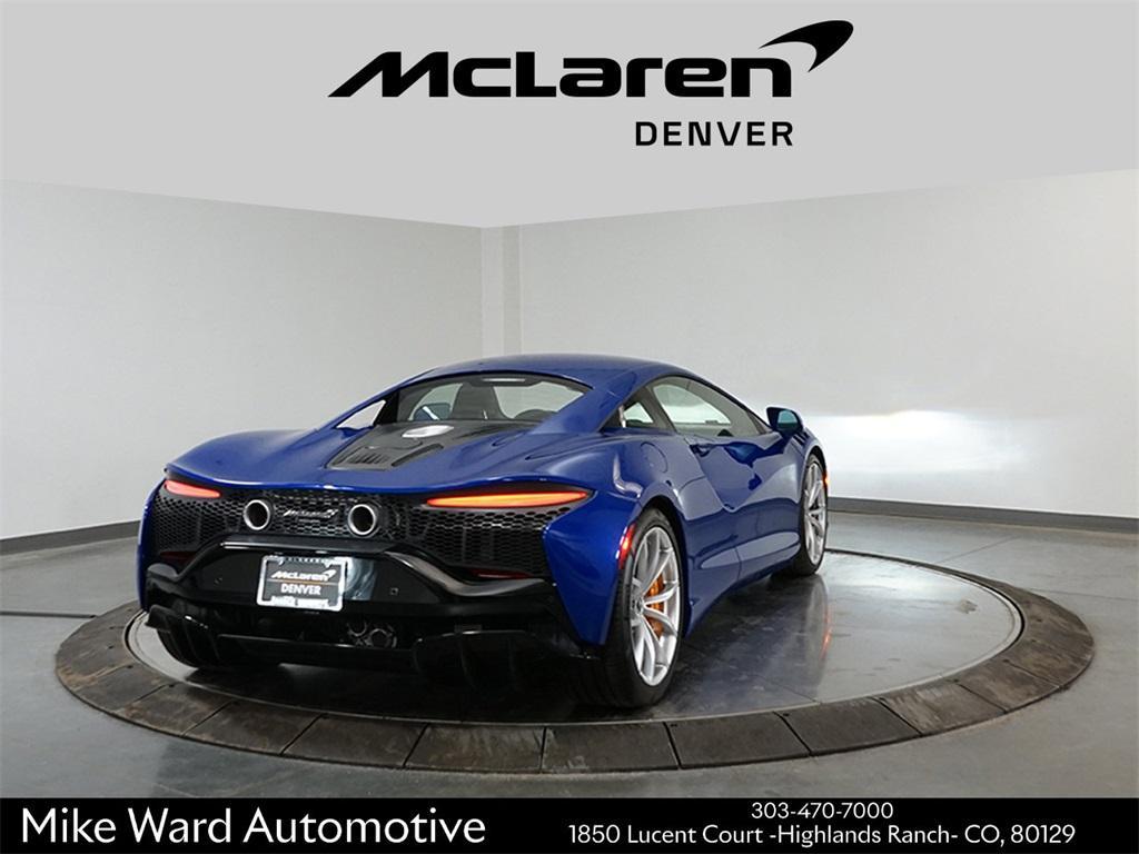 new 2025 McLaren Artura car, priced at $286,758