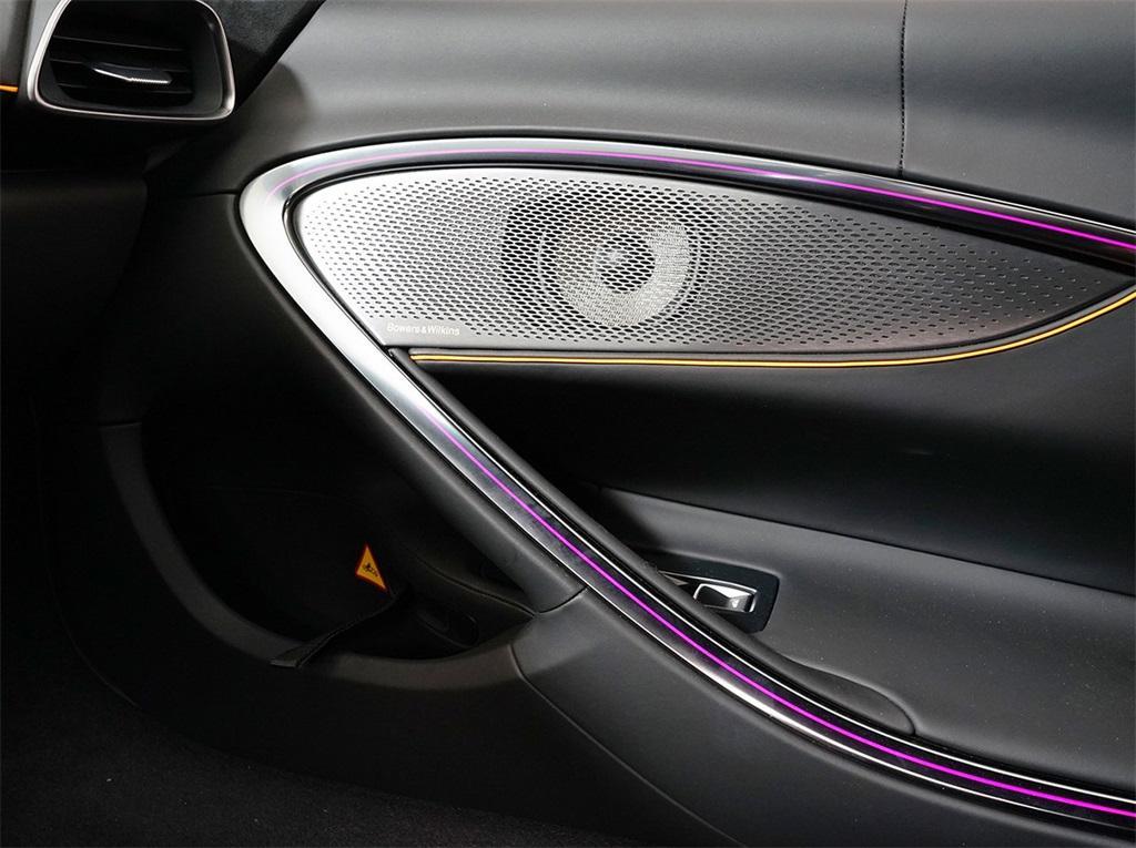 new 2025 McLaren Artura car, priced at $286,758