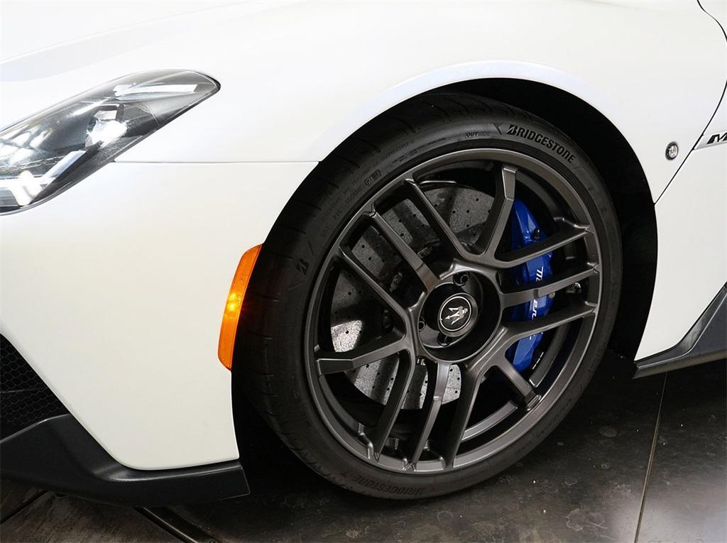 used 2022 Maserati MC20 car, priced at $181,991