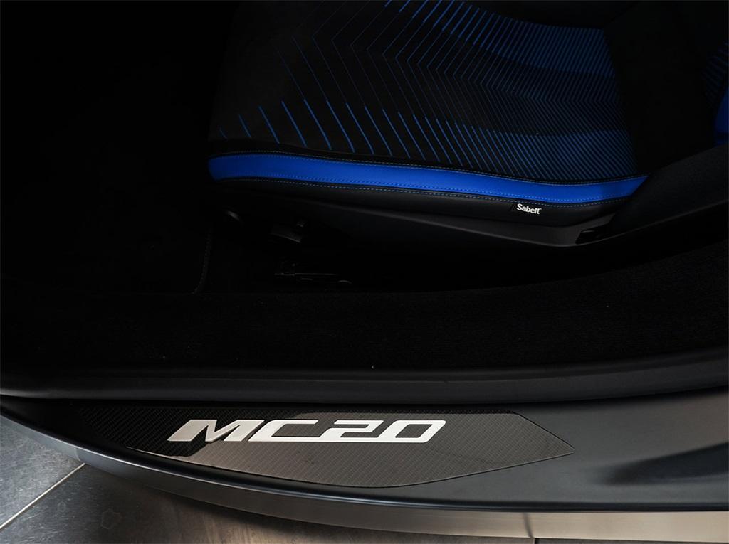 used 2022 Maserati MC20 car, priced at $181,991