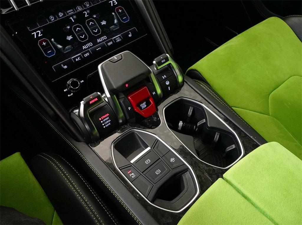 used 2022 Lamborghini Urus car, priced at $214,991