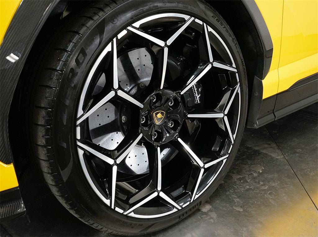used 2023 Lamborghini Urus car, priced at $284,990