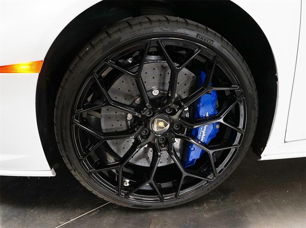 used 2020 Lamborghini Huracan EVO car, priced at $279,990