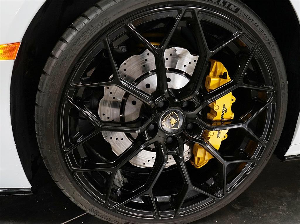 used 2021 Lamborghini Huracan EVO car, priced at $259,991