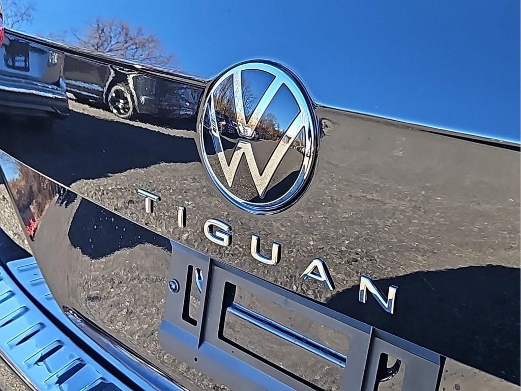 new 2024 Volkswagen Tiguan car, priced at $29,241