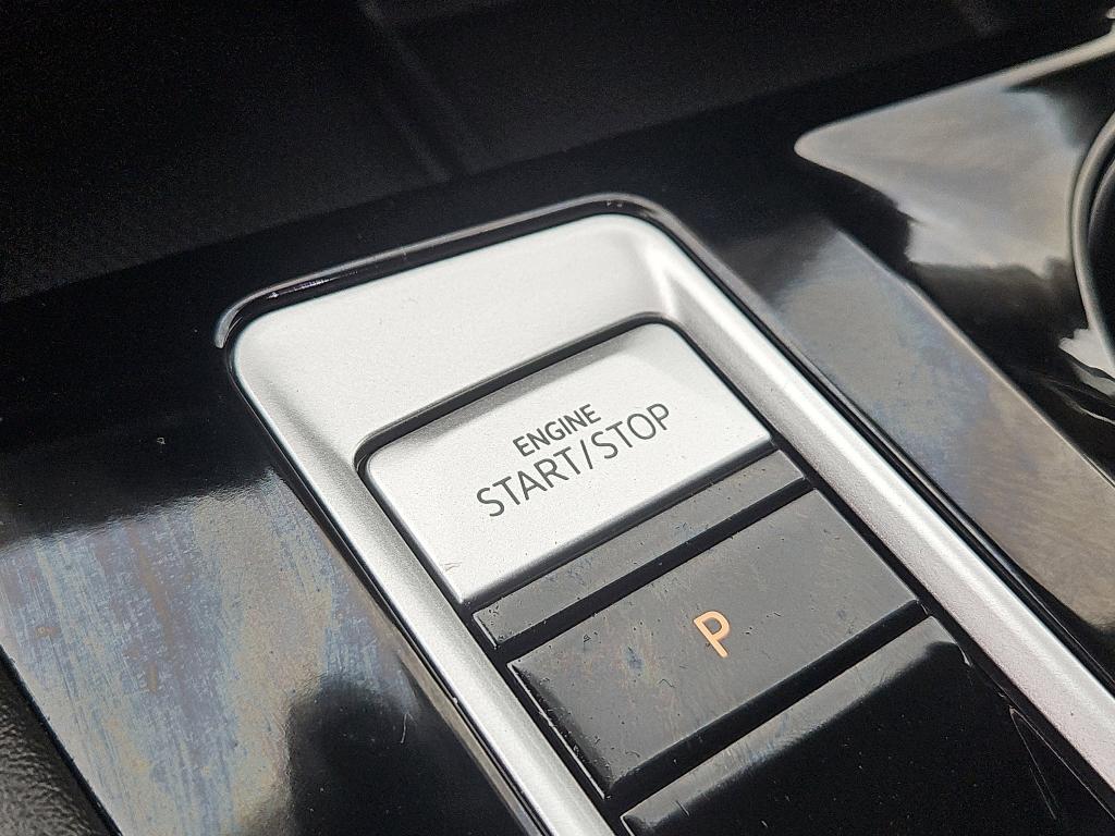 used 2024 Volkswagen Atlas car, priced at $37,900