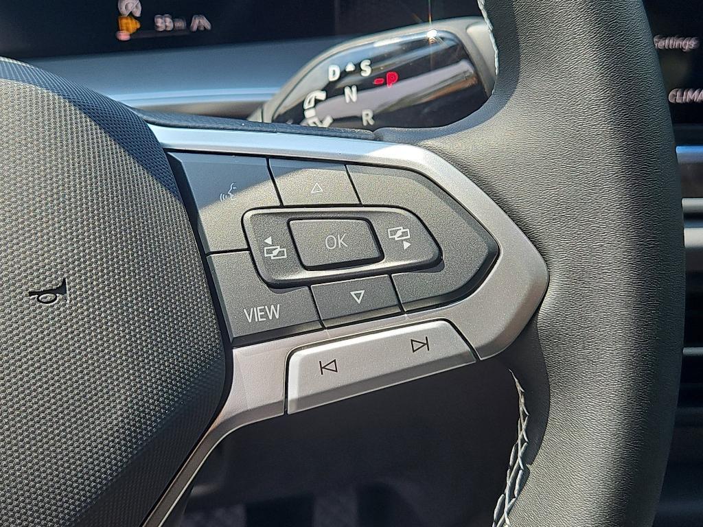 new 2025 Volkswagen Tiguan car, priced at $35,648
