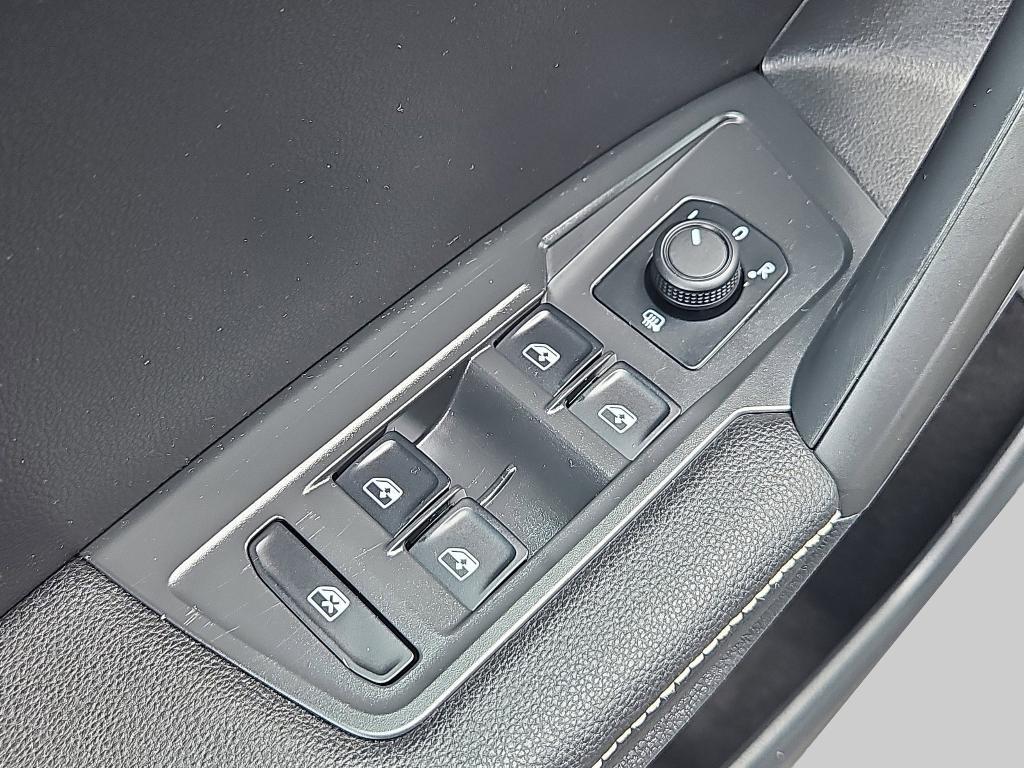 used 2022 Volkswagen Tiguan car, priced at $21,900