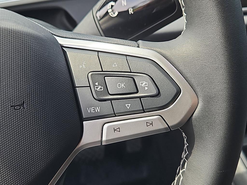 new 2025 Volkswagen Tiguan car, priced at $33,502