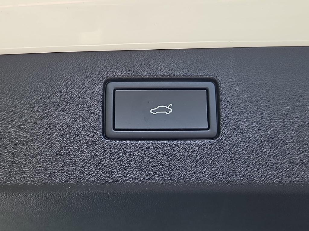 new 2025 Volkswagen Tiguan car, priced at $33,502