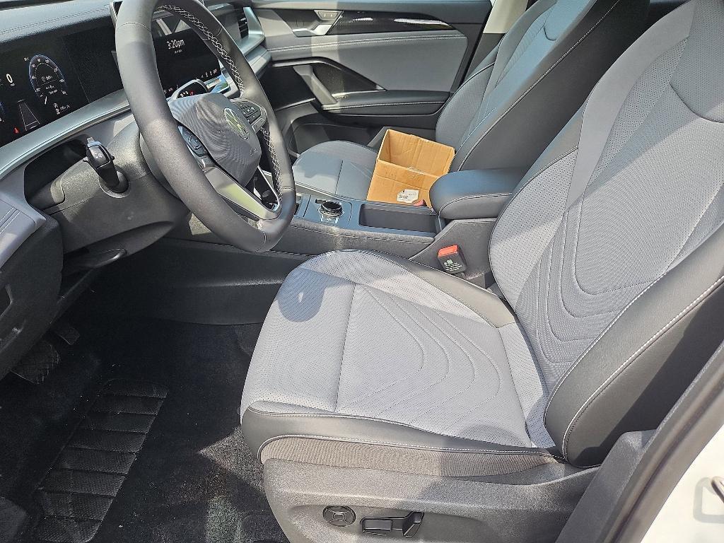 new 2025 Volkswagen Tiguan car, priced at $33,502