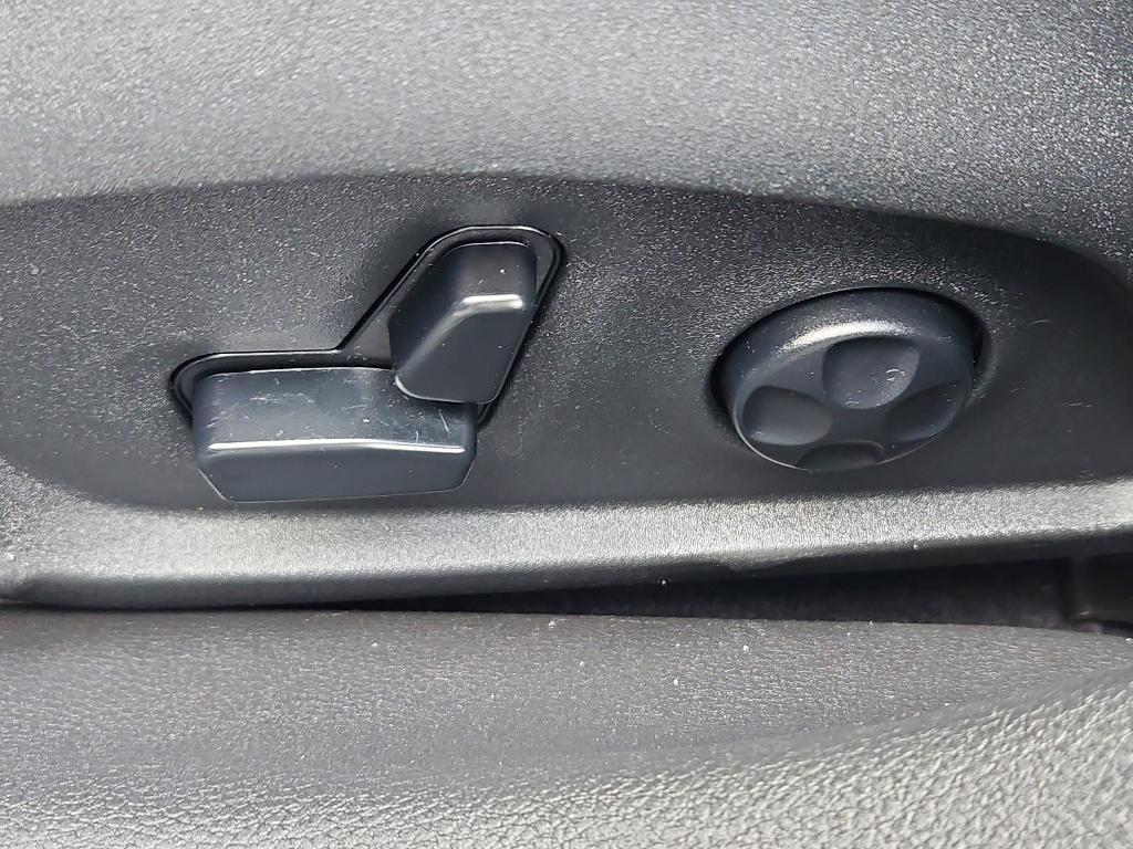used 2019 Jeep Compass car, priced at $15,900