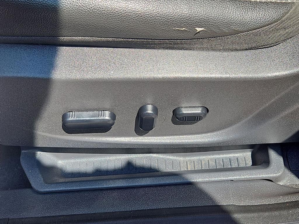 used 2013 Ford Escape car, priced at $6,500