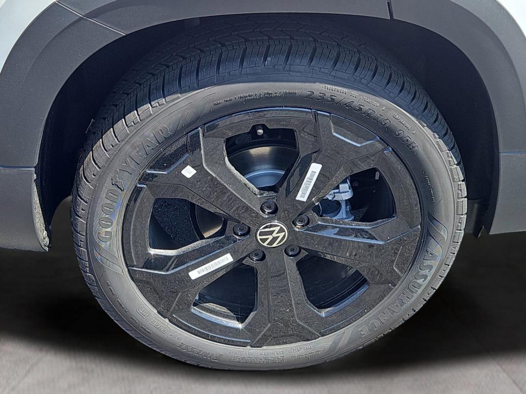 new 2025 Volkswagen Taos car, priced at $33,971