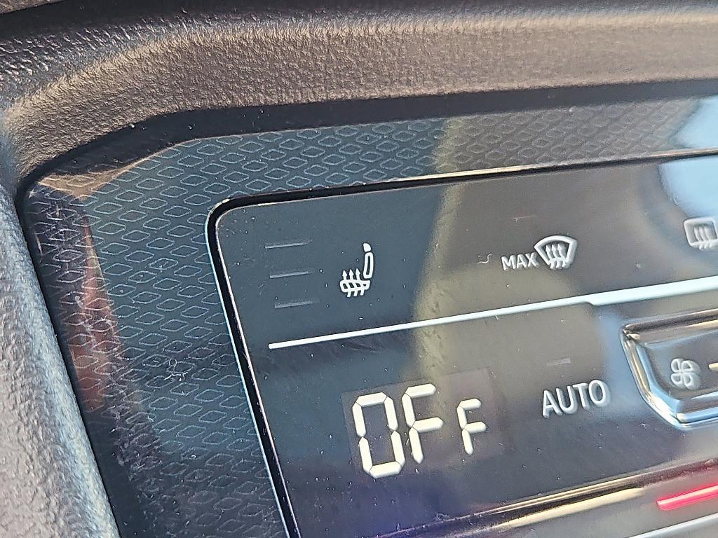 used 2025 Volkswagen Taos car