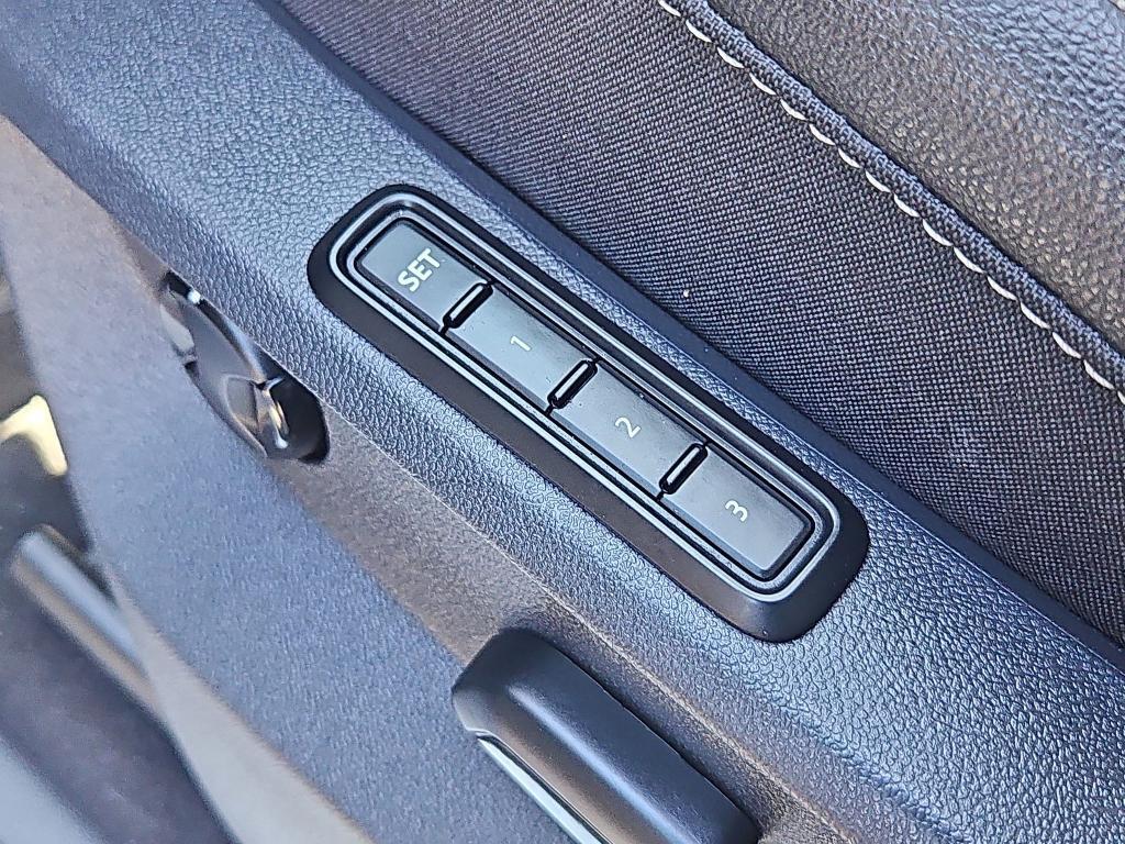 used 2021 Volkswagen Atlas car, priced at $26,900