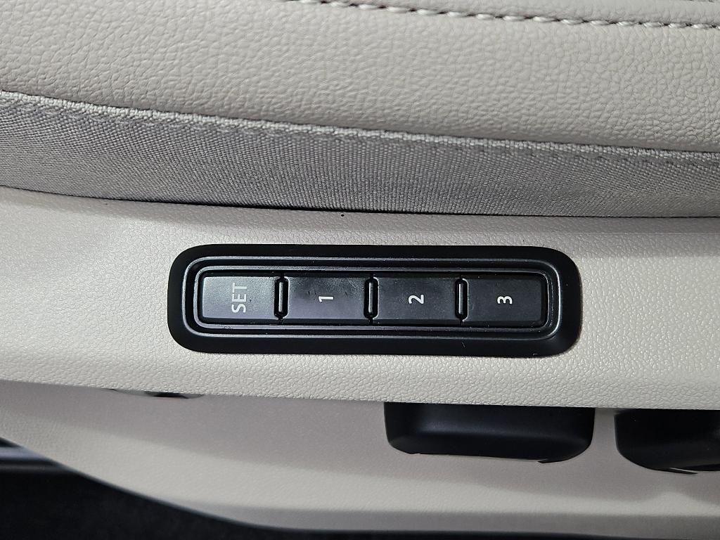 used 2018 Volkswagen Atlas car