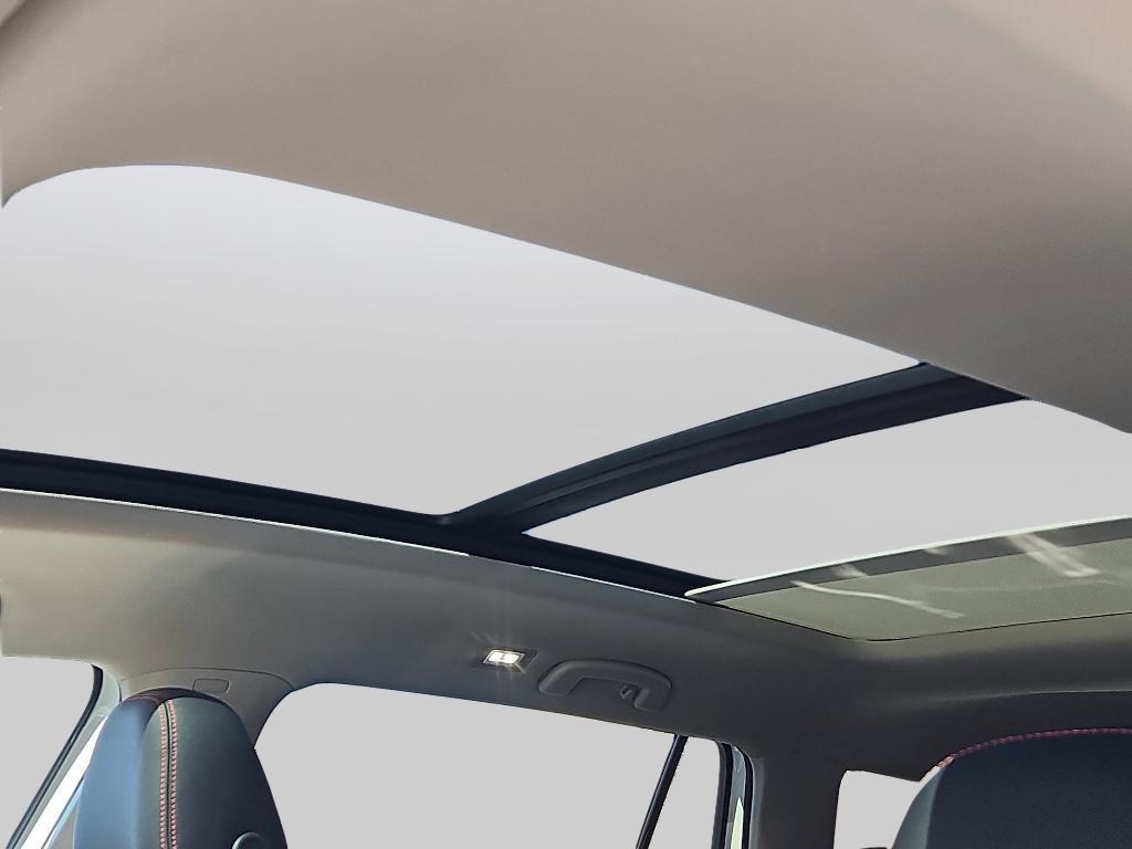 new 2025 Volkswagen Atlas car, priced at $45,611