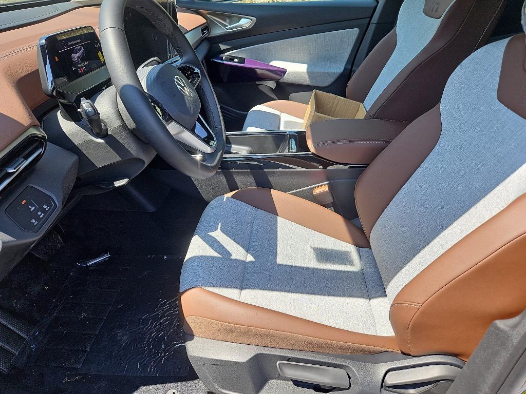 new 2025 Volkswagen ID.4 car, priced at $44,507