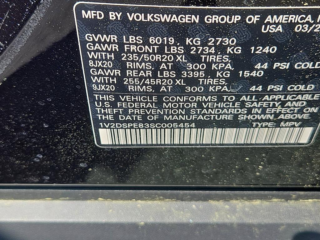 new 2025 Volkswagen ID.4 car, priced at $44,507