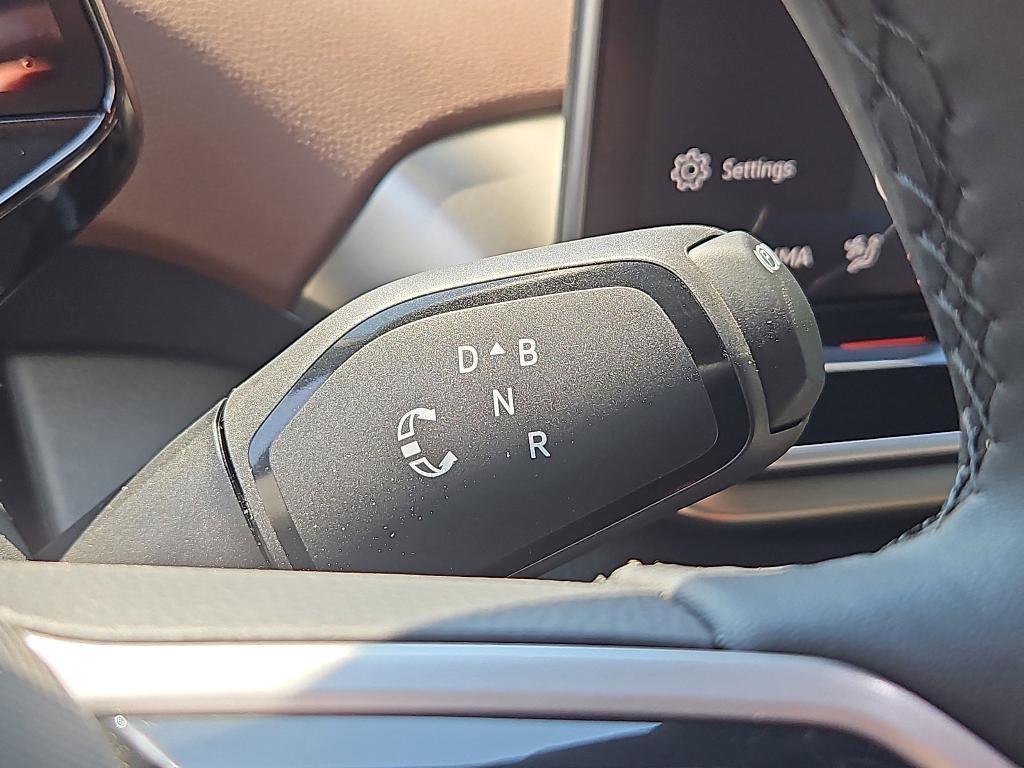 new 2025 Volkswagen ID.4 car, priced at $44,507