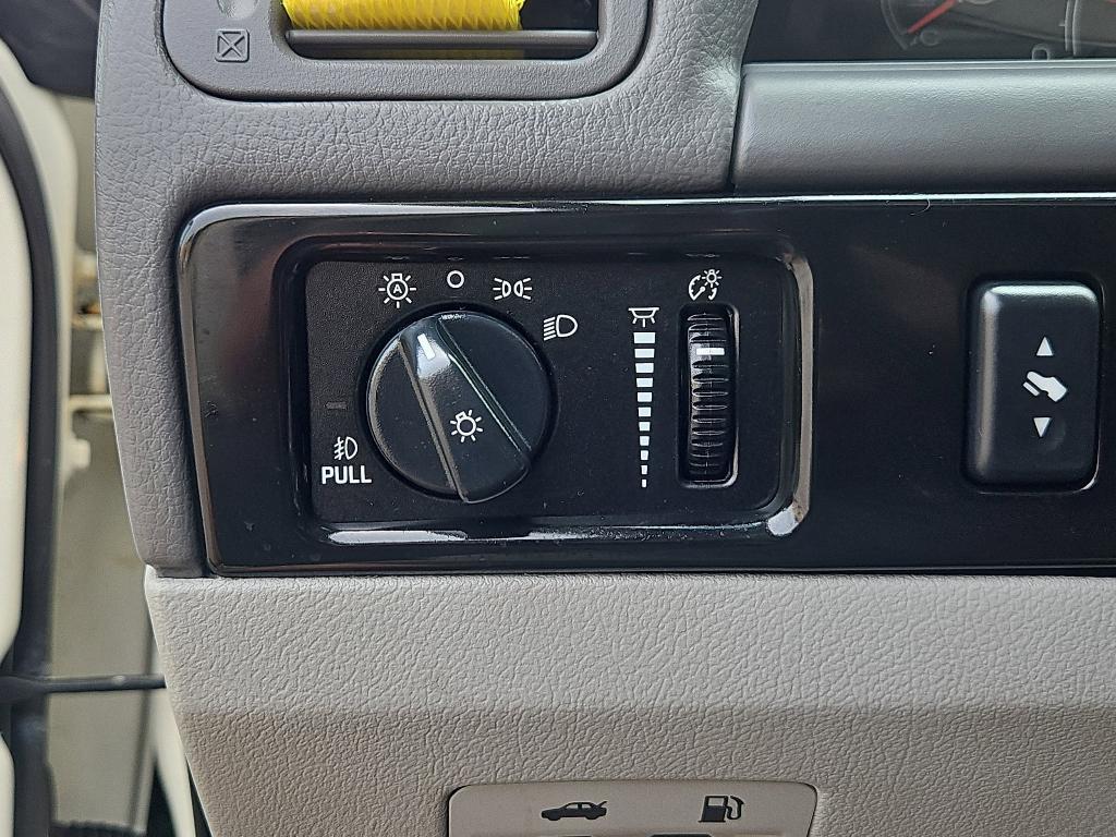 used 2004 Lincoln LS car, priced at $5,400