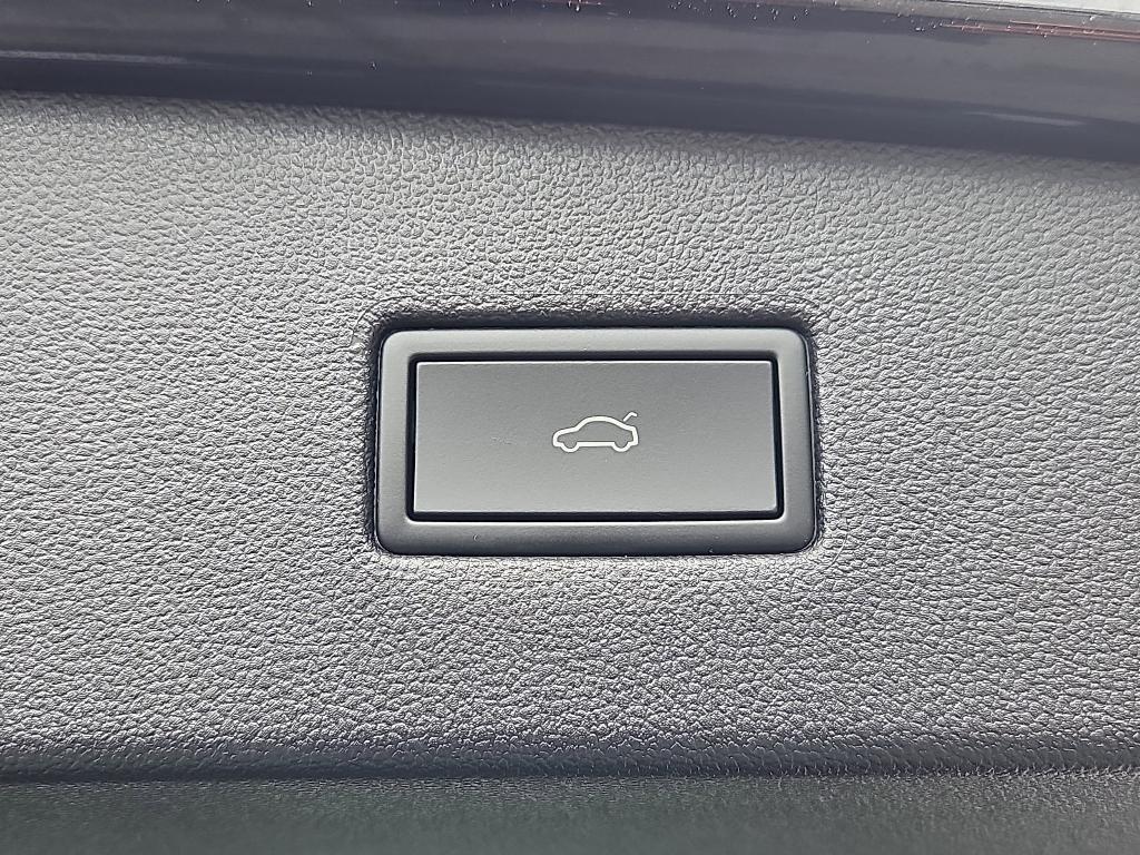 used 2024 Volkswagen Tiguan car, priced at $32,900