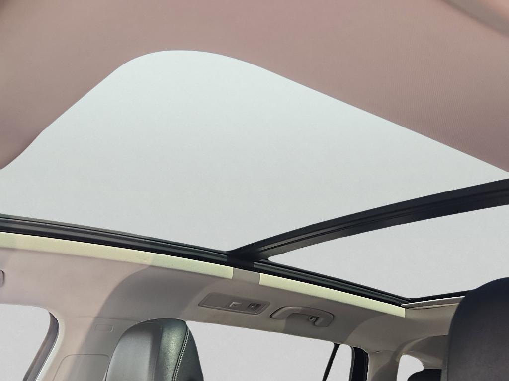 used 2020 Volkswagen Tiguan car, priced at $14,900