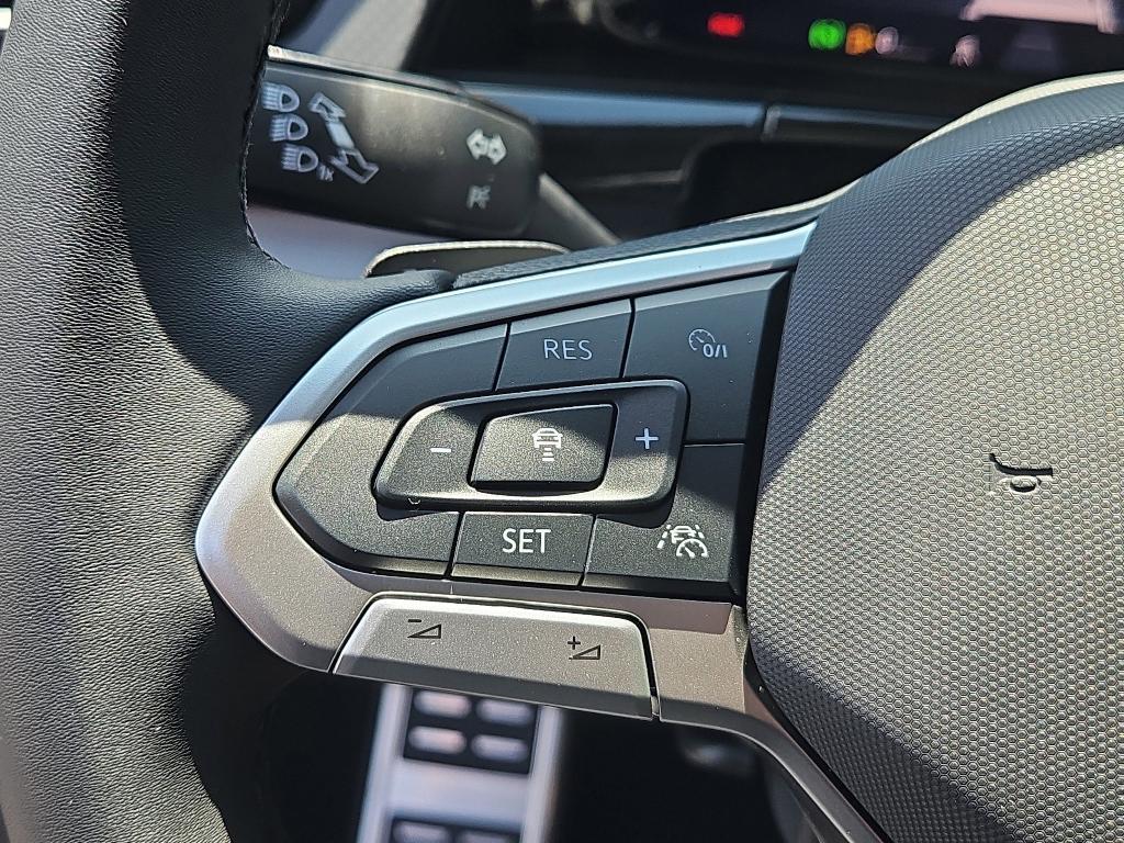 new 2025 Volkswagen Atlas car, priced at $43,513