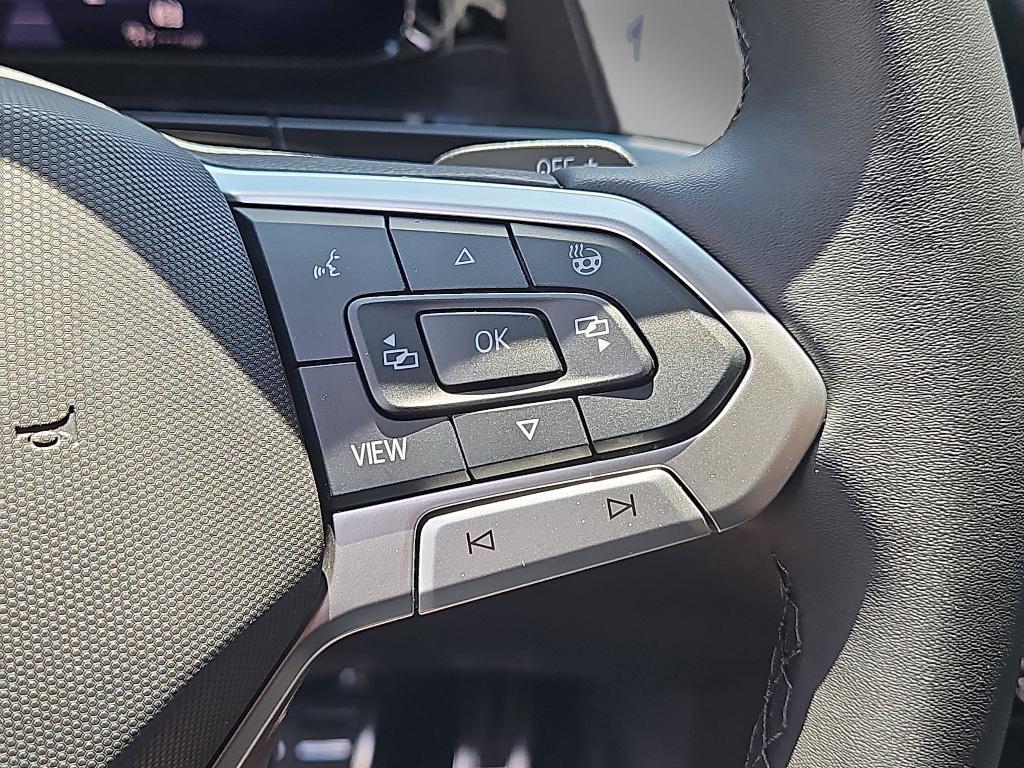 new 2025 Volkswagen Atlas car, priced at $43,513