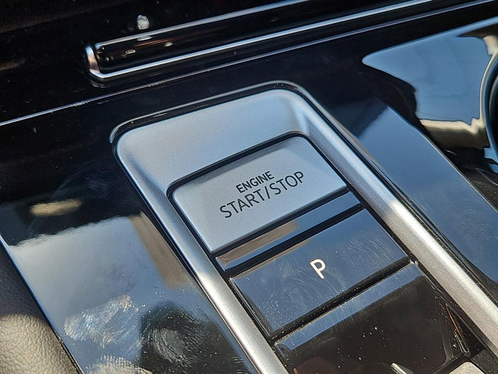 new 2025 Volkswagen Atlas car, priced at $48,079