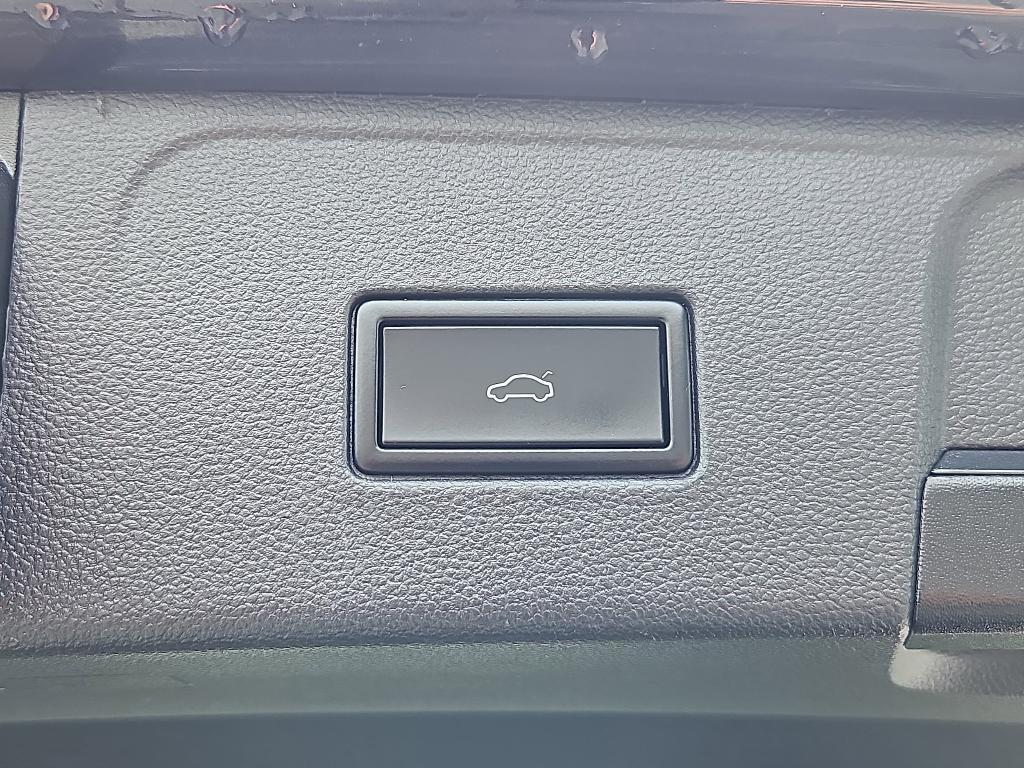 used 2019 Volkswagen Atlas car, priced at $23,500
