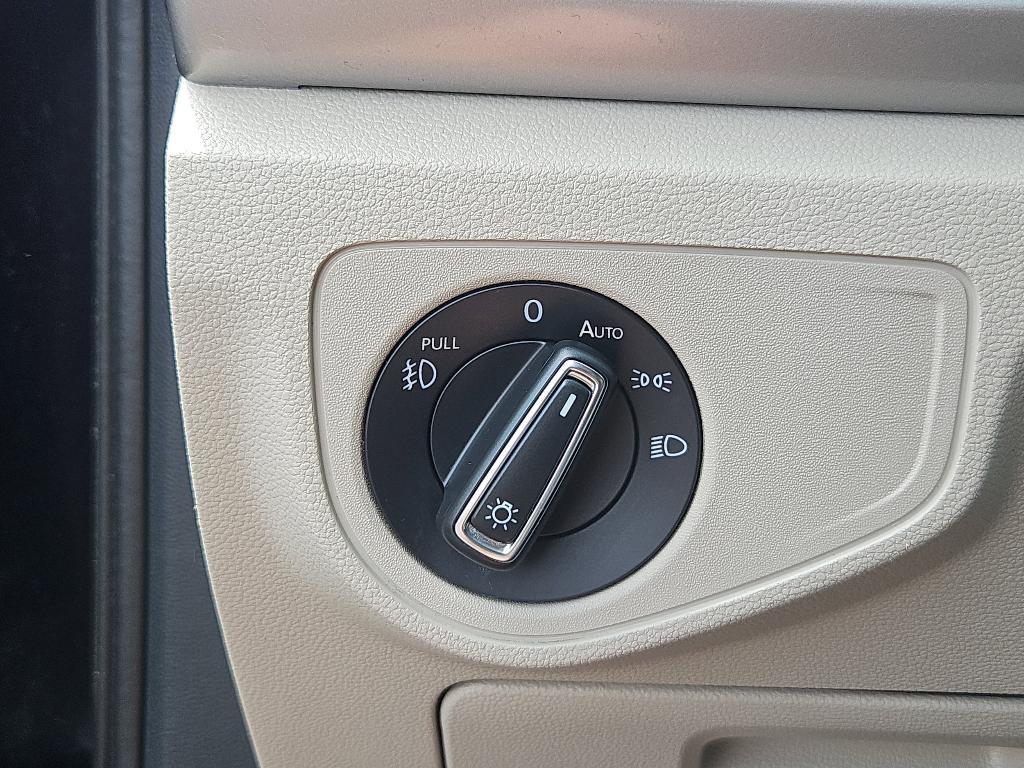 used 2019 Volkswagen Atlas car, priced at $23,500