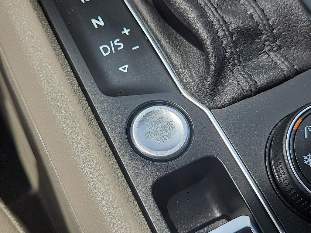 used 2019 Volkswagen Atlas car, priced at $23,500