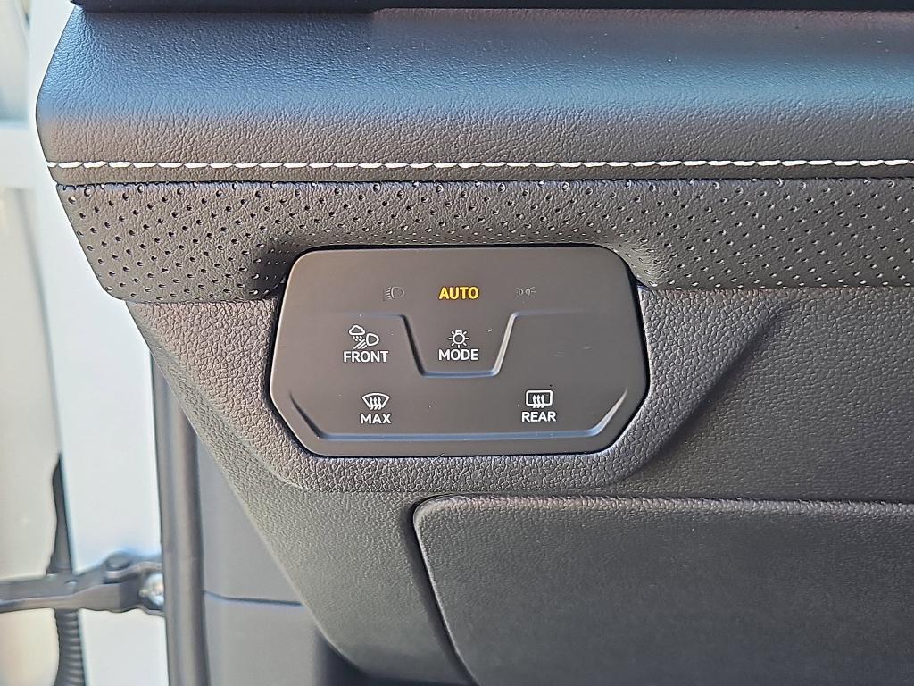 new 2025 Volkswagen Atlas car, priced at $48,079