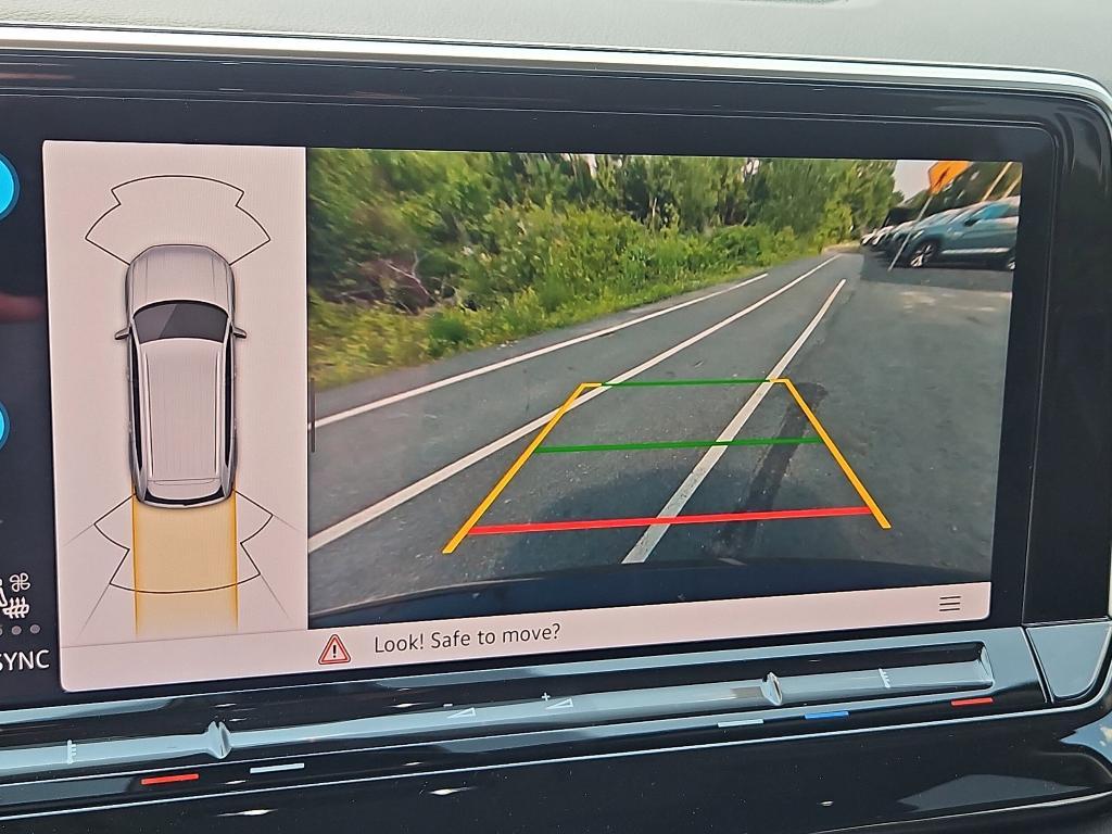 new 2025 Volkswagen Atlas car, priced at $44,118