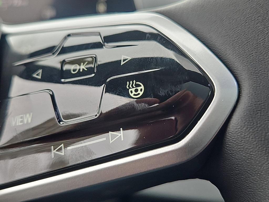 new 2025 Volkswagen ID.4 car, priced at $49,880