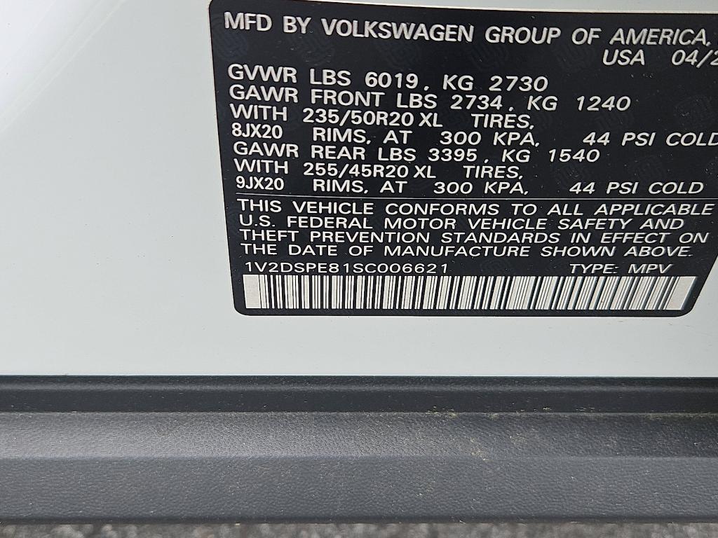 new 2025 Volkswagen ID.4 car, priced at $44,507