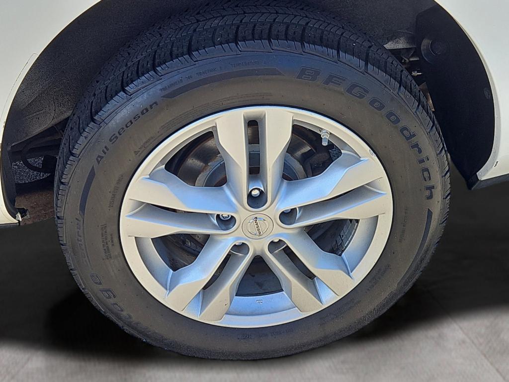 used 2015 Nissan Rogue Select car, priced at $7,900