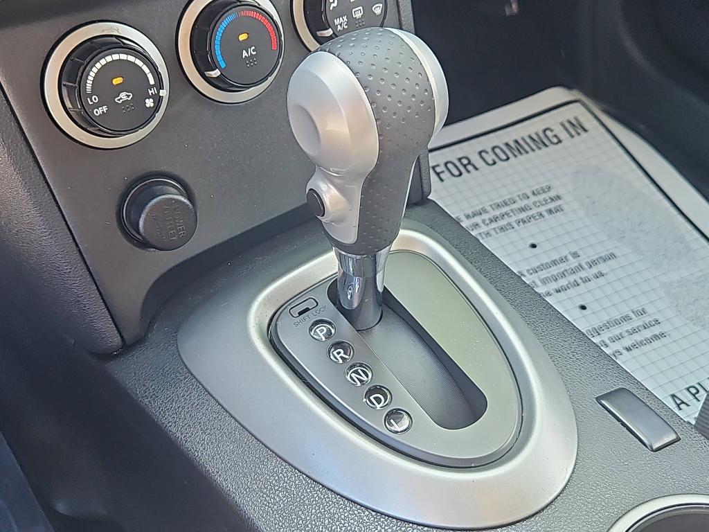 used 2015 Nissan Rogue Select car, priced at $7,900