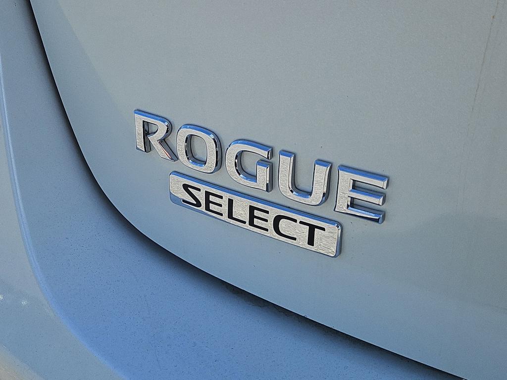 used 2015 Nissan Rogue Select car, priced at $7,900