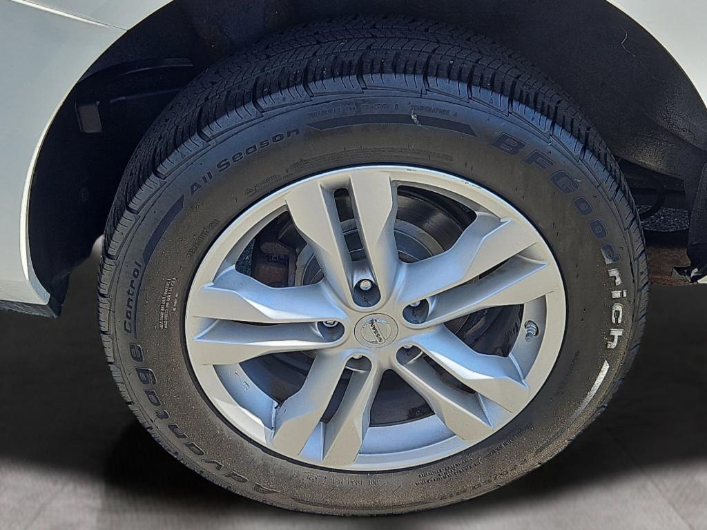 used 2015 Nissan Rogue Select car, priced at $7,900