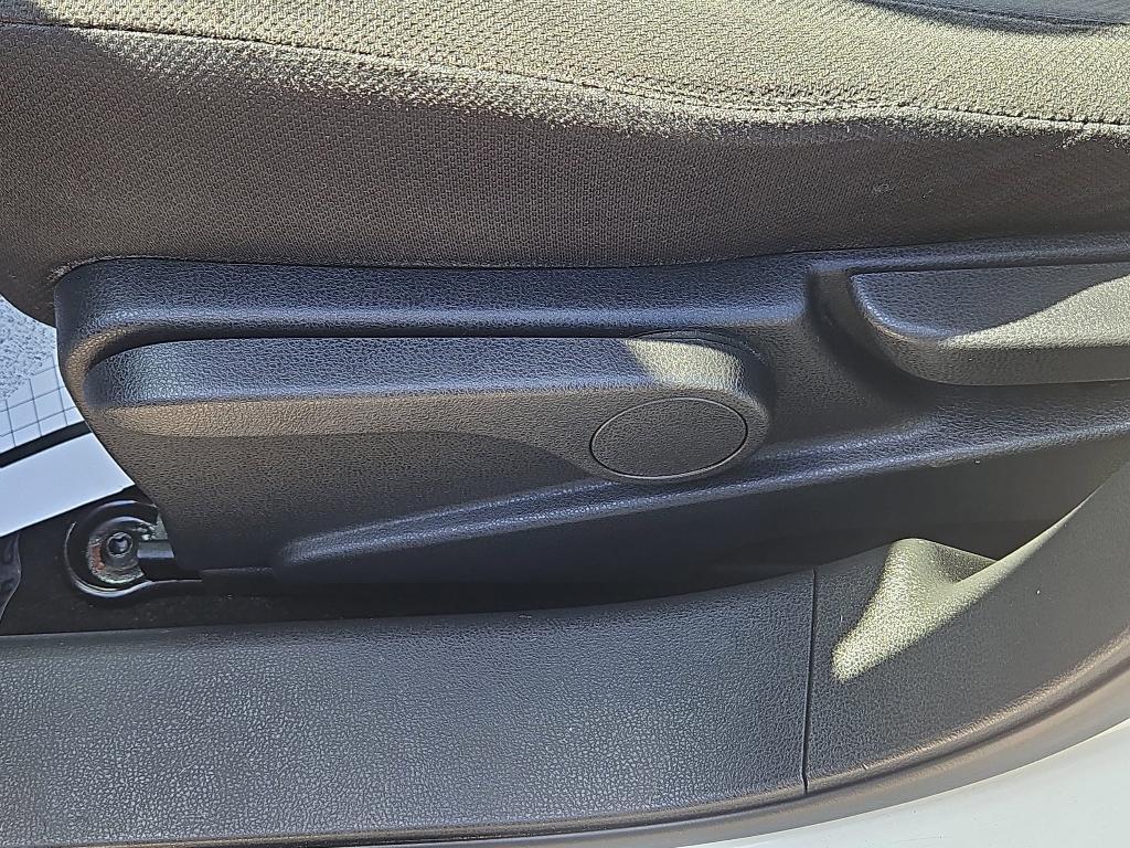 used 2015 Nissan Rogue Select car, priced at $7,900