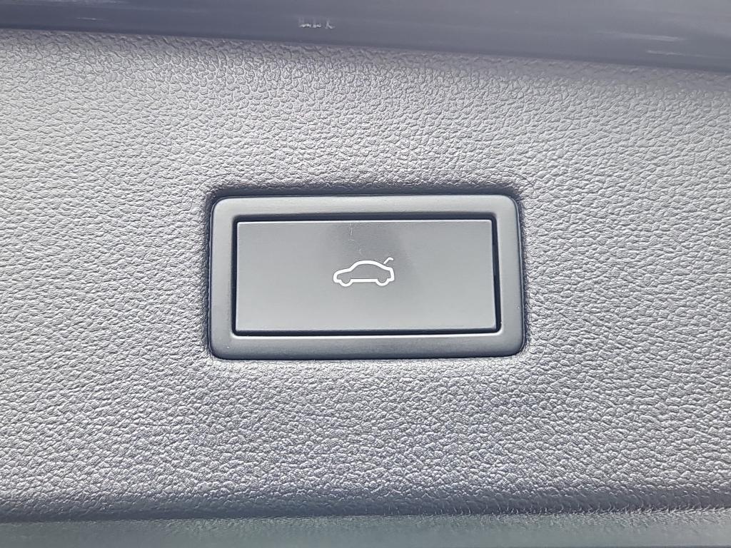 used 2022 Volkswagen Tiguan car, priced at $29,900