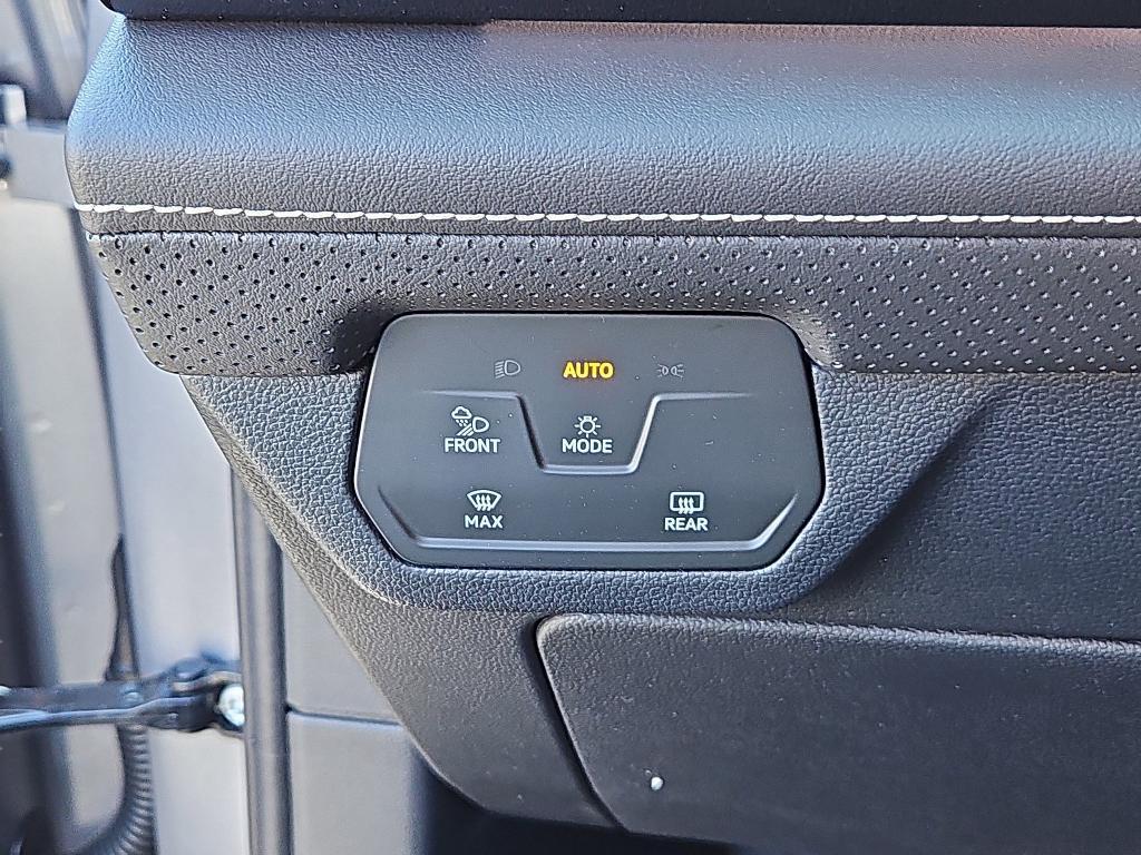 new 2025 Volkswagen Atlas car, priced at $47,006