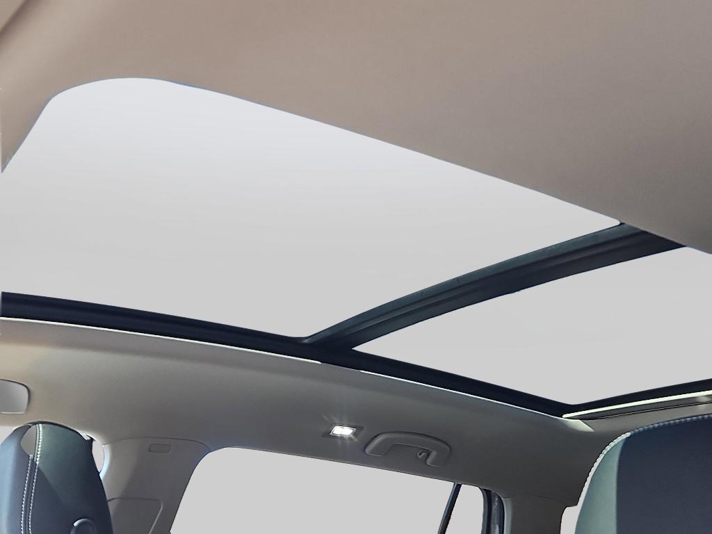 new 2025 Volkswagen Atlas car, priced at $47,006